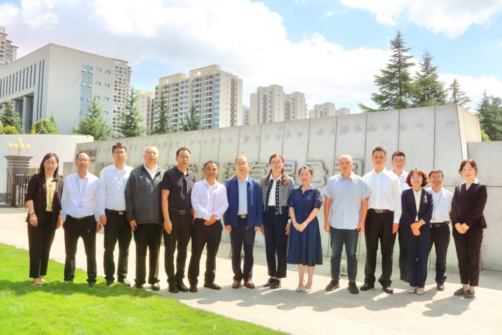 云南中醫藥大學校長丁中濤到永孜堂考察